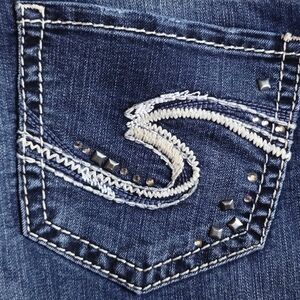 Silver Jeans "Suki" In Dark Indigo Color. Size 29x33  Slim Boot